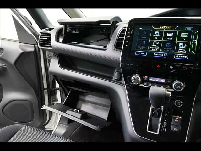 NISSAN SERENA  S-HYBRID 2020 Image 31