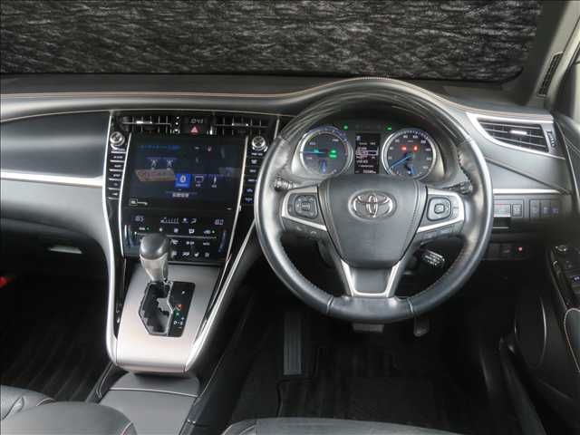 TOYOTA HARRIER HYBRID 2018 Image 31