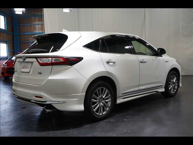 TOYOTA HARRIER HYBRID 2018 Image 31
