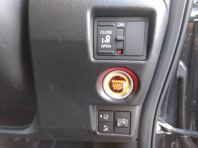 HONDA N BOX CUSTOM 2022 Image 31