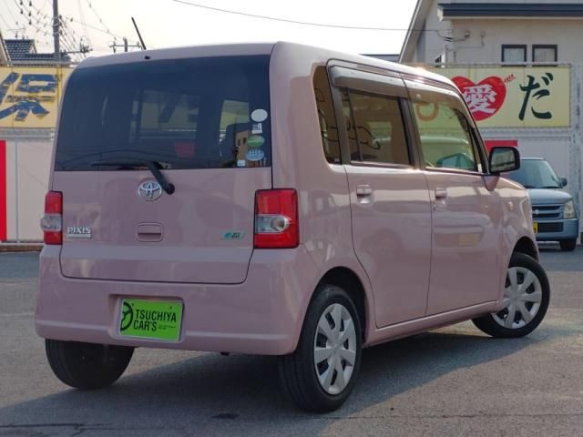 TOYOTA PIXIS SPACE 2015 Image 31