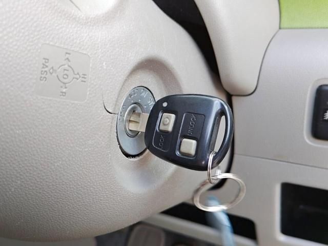 TOYOTA PIXIS SPACE 2015 Image 31