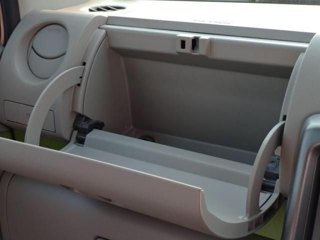 TOYOTA PIXIS SPACE 2015 Image 31