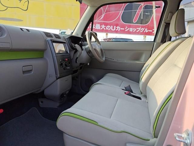 TOYOTA PIXIS SPACE 2015 Image 31