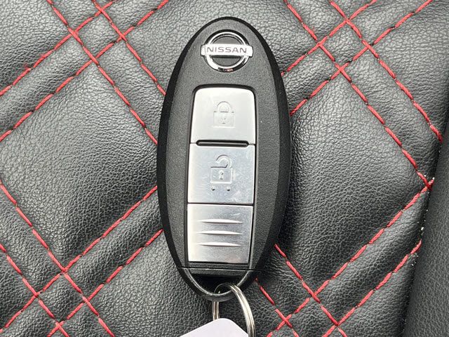 NISSAN JUKE 2010 Image 31