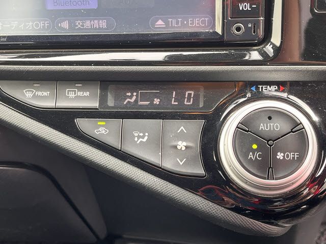 TOYOTA AQUA 2017 Image 31