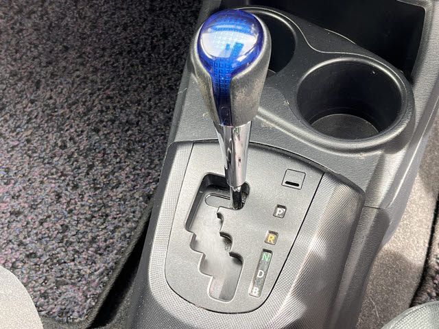 TOYOTA AQUA 2017 Image 31