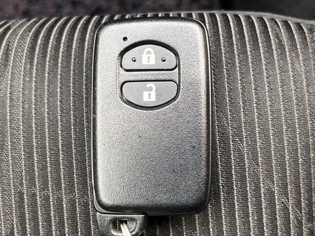 TOYOTA AQUA 2017 Image 31