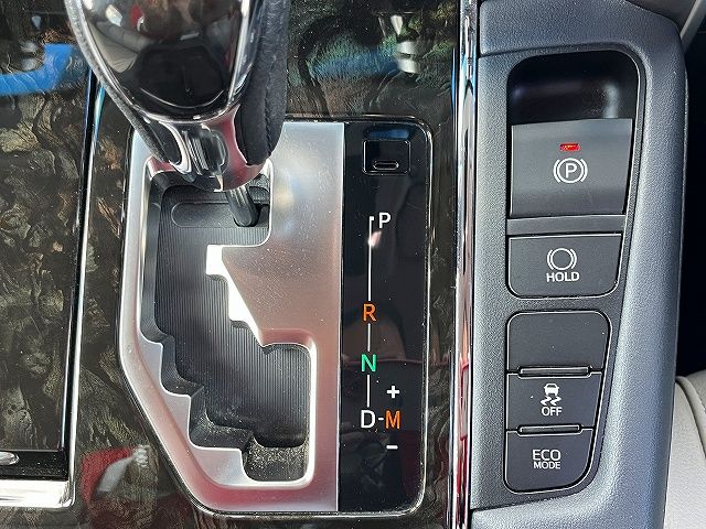 TOYOTA VELLFIRE 2016 Image 31