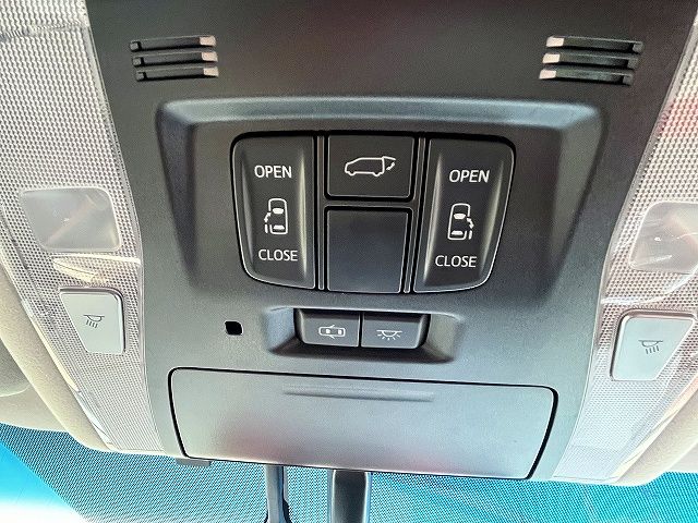 TOYOTA VELLFIRE 2016 Image 31