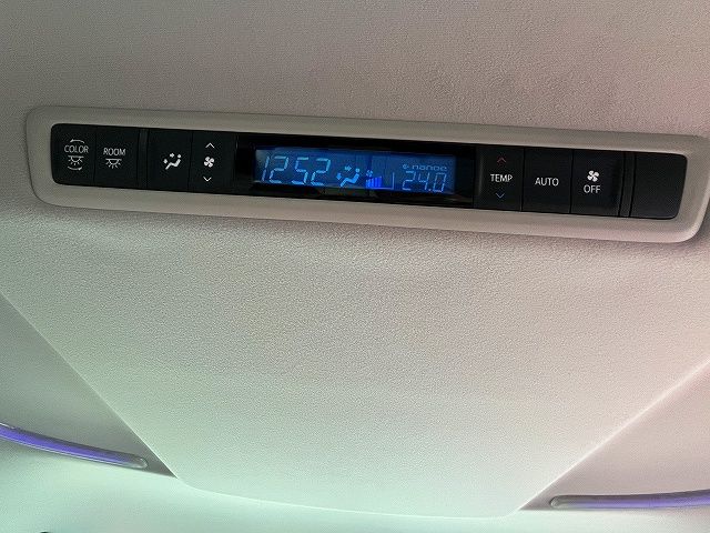 TOYOTA VELLFIRE 2016 Image 31