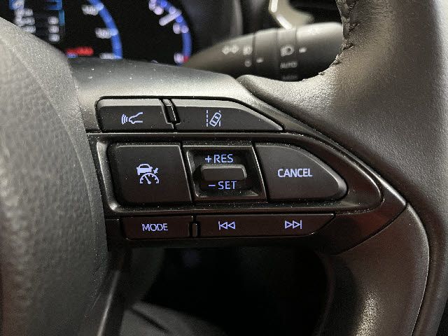 TOYOTA YARIS CROSS HYBRID 2021 Image 31