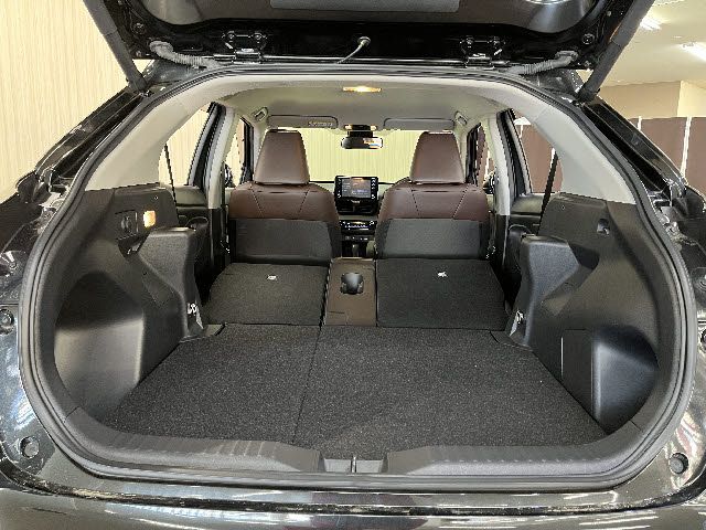 TOYOTA YARIS CROSS HYBRID 2021 Image 31