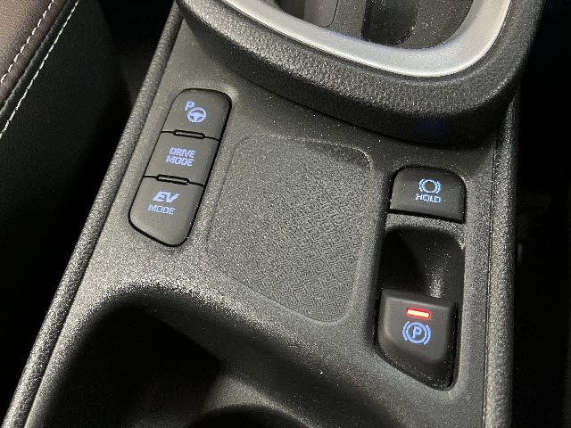 TOYOTA YARIS CROSS HYBRID 2021 Image 31