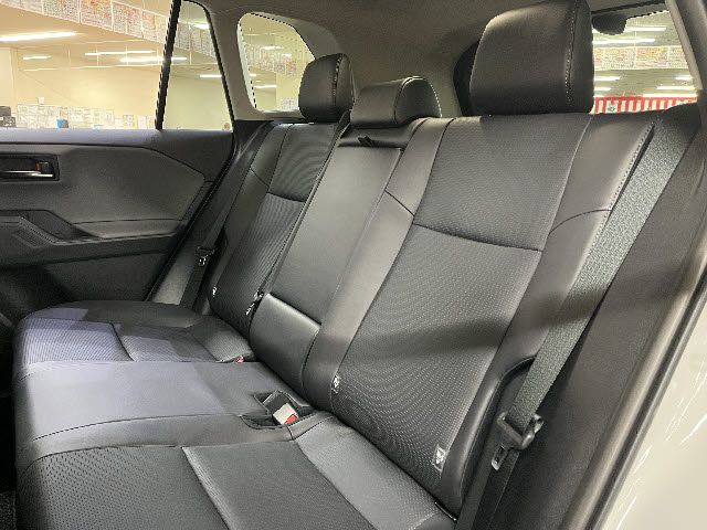 TOYOTA RAV4 HYBRID 4WD 2026 Image 31