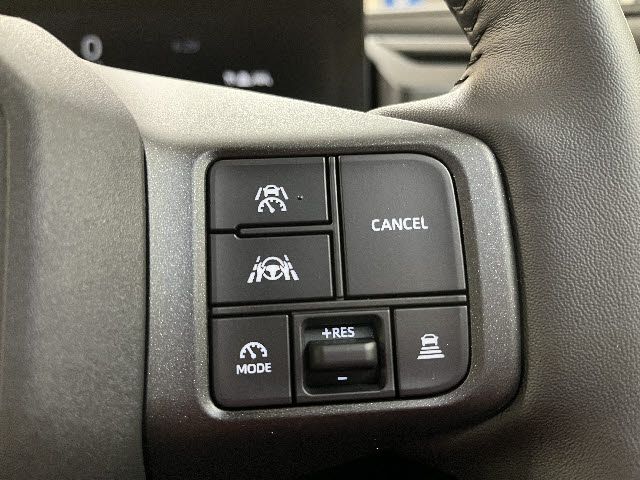 TOYOTA RAV4 HYBRID 4WD 2026 Image 31