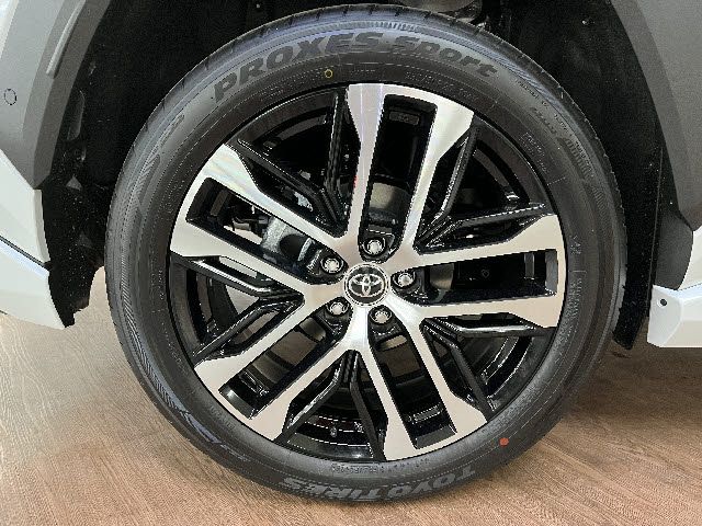 TOYOTA RAV4 HYBRID 4WD 2026 Image 31