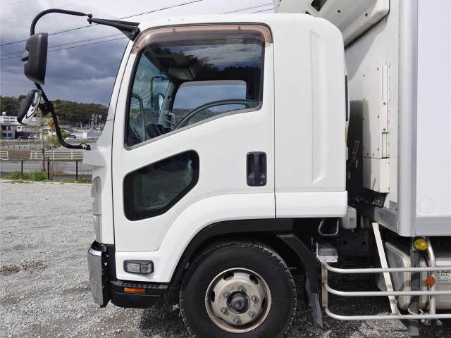 ISUZU FORWARD 2015 Image 31