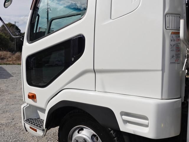 MITSUBISHI FUSOU FIGHTER 2016 Image 31