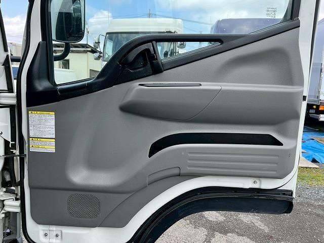 MITSUBISHI CANTER 2020 Image 31