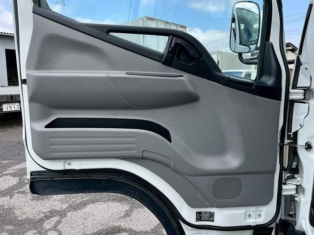 MITSUBISHI CANTER 2020 Image 31