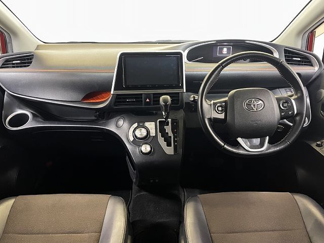 TOYOTA SIENTA HYBRID 2018 Image 31