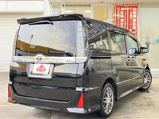 TOYOTA VOXY 2015 Image 31
