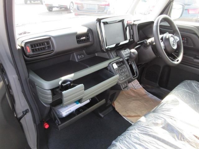 SUZUKI SPACIA GEAR 4WD 2024 Image 31