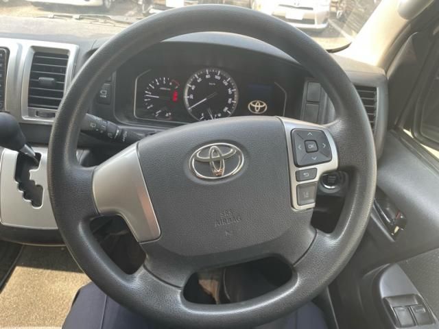 TOYOTA HIACE VAN 2WD 2021 Image 31