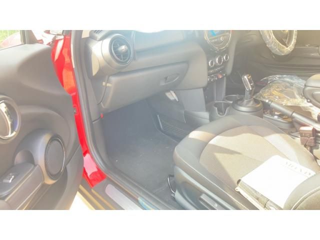 BMW MINI COOPER 2018 Image 31