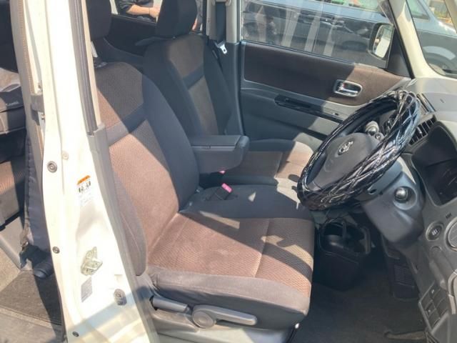 NISSAN ROOX 2010 Image 31