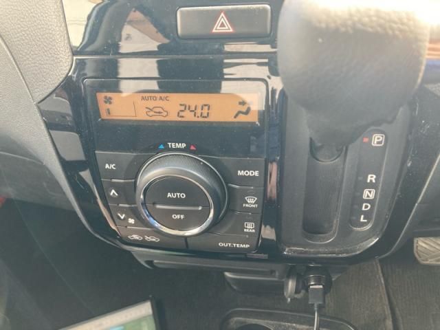 NISSAN ROOX 2010 Image 31