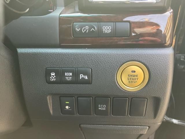 TOYOTA VELLFIRE 2012 Image 31