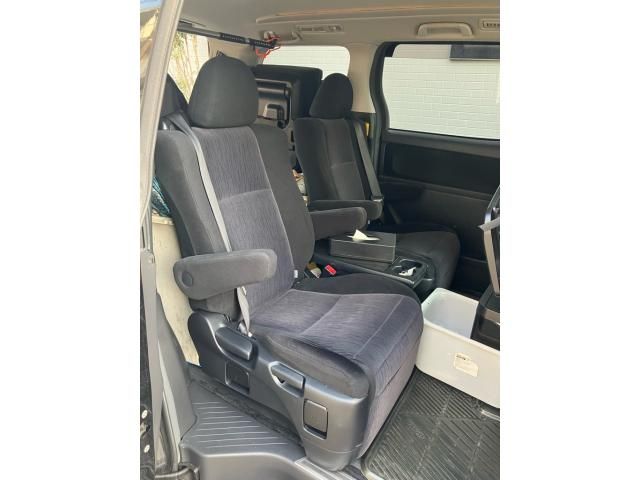 TOYOTA VELLFIRE 2012 Image 31