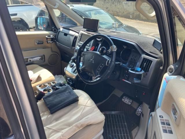 MITSUBISHI DELICA D:5 4WD 2011 Image 31