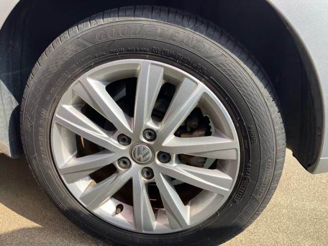 VOLKSWAGEN POLO 2017 Image 31