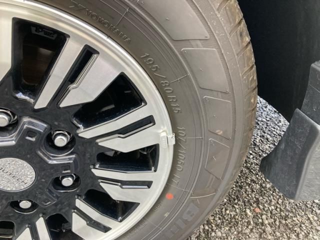 NISSAN CARAVAN VAN 4WD 2025 Image 31