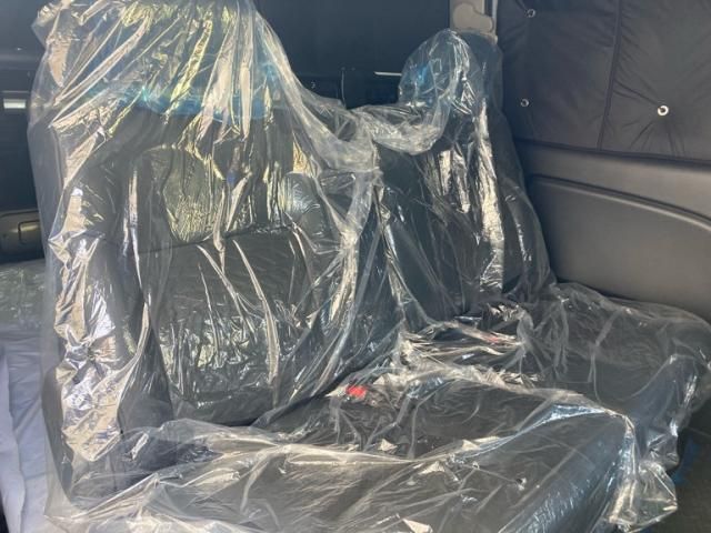 NISSAN CARAVAN VAN 4WD 2025 Image 31