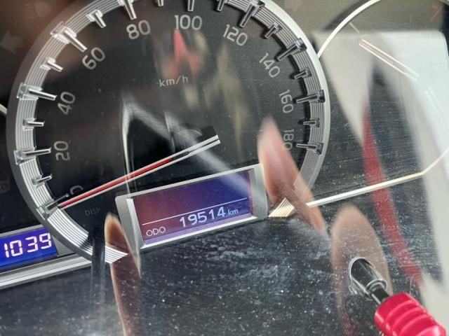 TOYOTA HIACE VAN 2WD 2019 Image 31