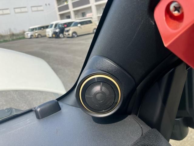 TOYOTA HIACE VAN 2WD 2019 Image 31