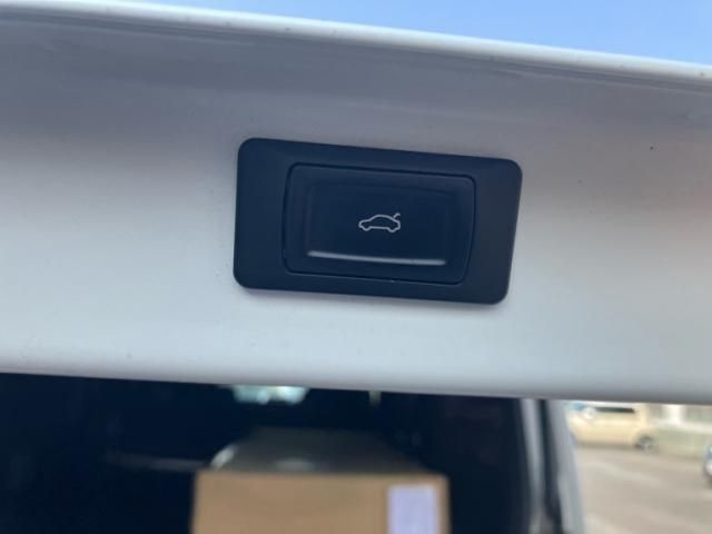 TOYOTA HIACE VAN 2WD 2019 Image 31