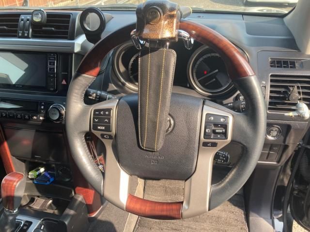 TOYOTA LANDCRUISER PRADO 2013 Image 31