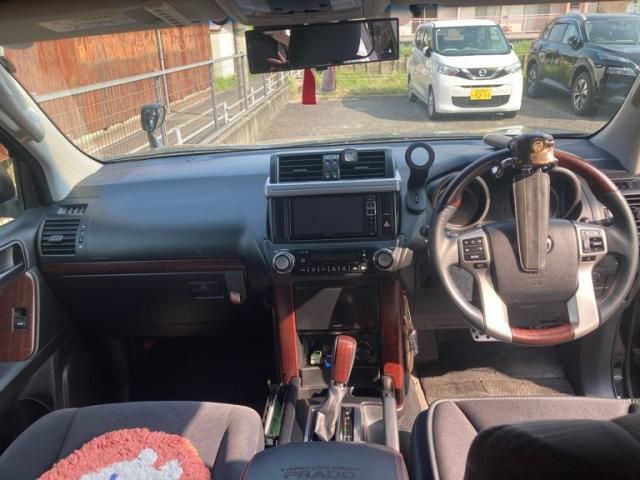 TOYOTA LANDCRUISER PRADO 2013 Image 31