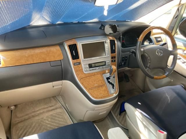 TOYOTA ALPHARD 2005 Image 31