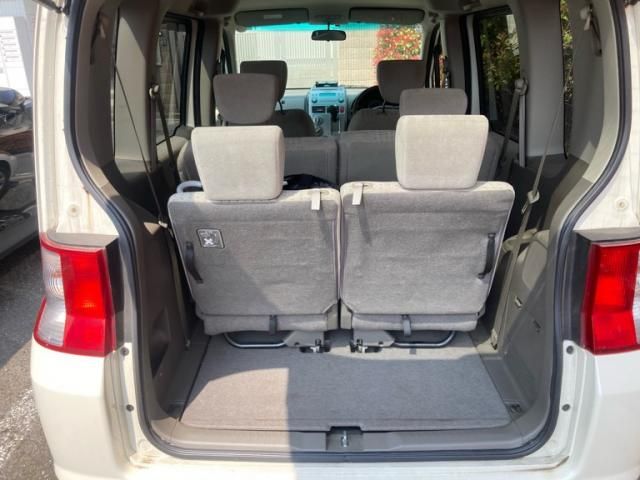 HONDA MOBILIO 2002 Image 31