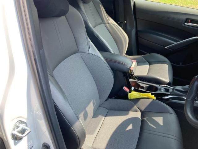 TOYOTA COROLLA CROSS HYBRID 2021 Image 31