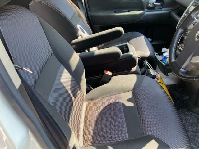 NISSAN SERENA  WG 2010 Image 31