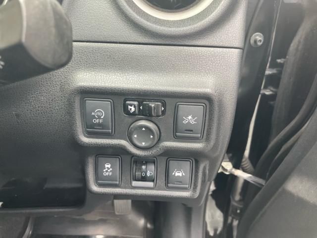 NISSAN NOTE 2015 Image 31