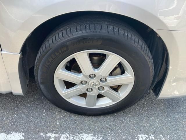 TOYOTA NOAH 2007 Image 31