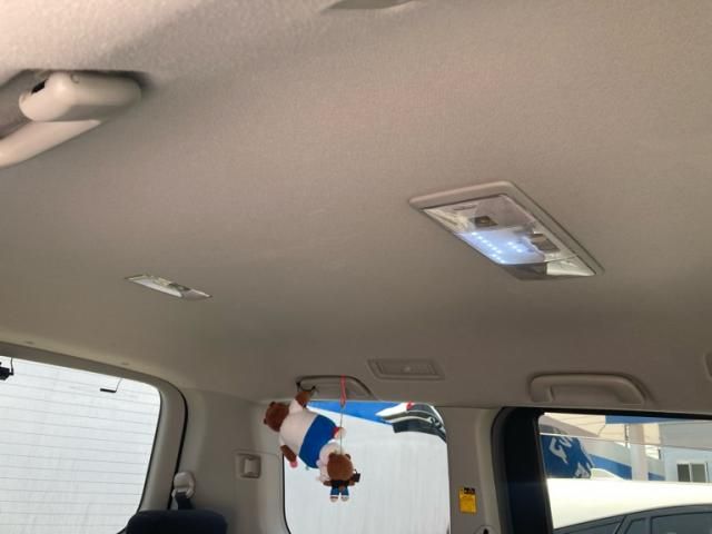 TOYOTA NOAH 2007 Image 31